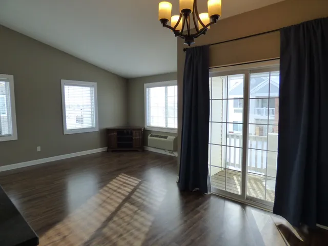 $214,900 | 144 Bertram Drive, Unit L, Yorkville, IL 60560