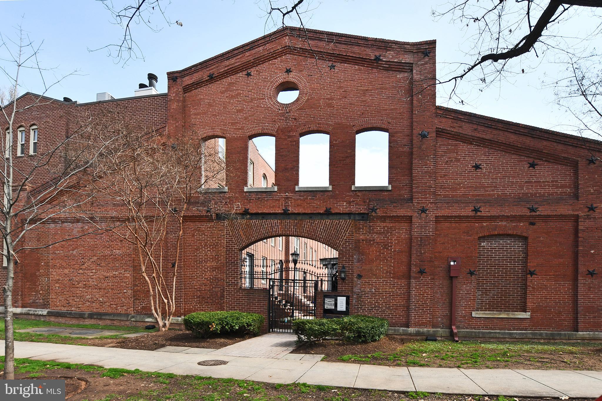 35 14th Street Northeast, Unit 35 Washington, DC 20003 - Photo 3 of 27 a front view of a house