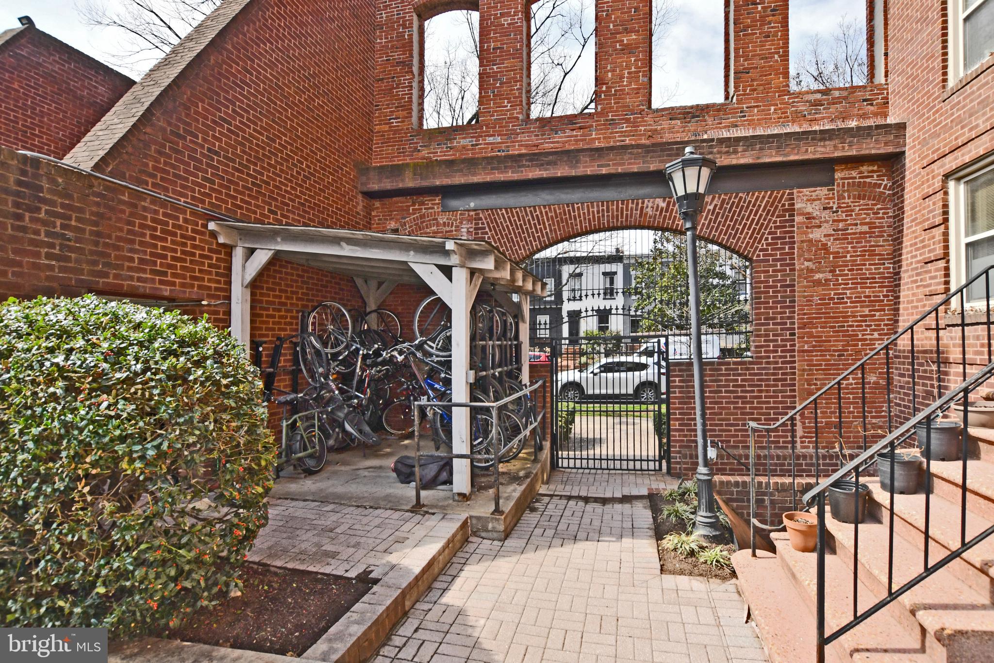 35 14th Street Northeast, Unit 35 Washington, DC 20003 - Photo 5 of 27 a view of a building with sitting area