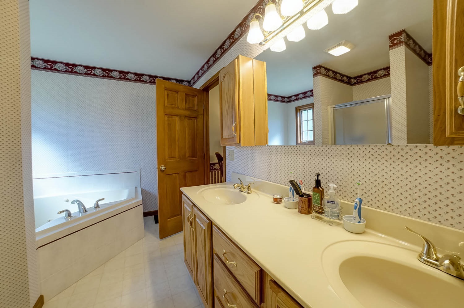 4330 Arapahoe Drive Springfield, IL 62711 - Photo 16 of 39 Gallery Image 16