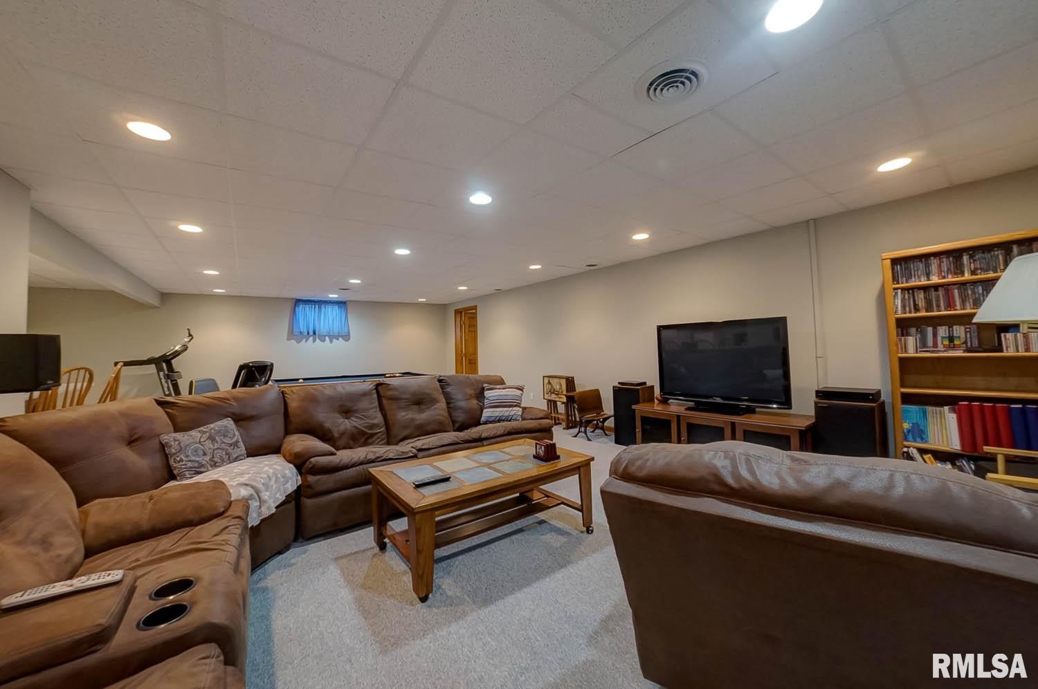 4330 Arapahoe Drive Springfield, IL 62711 - Photo 26 of 39 Gallery Image 26