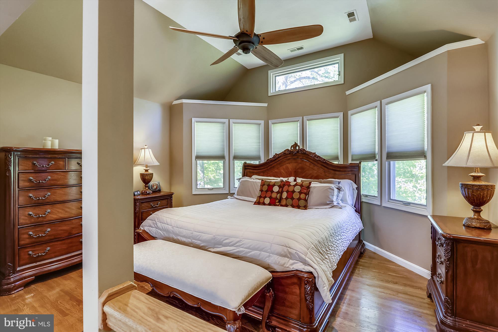 611 Bryants Nursery Road Silver Spring, MD 20905 - Photo 16 of 38 Primary bedroom