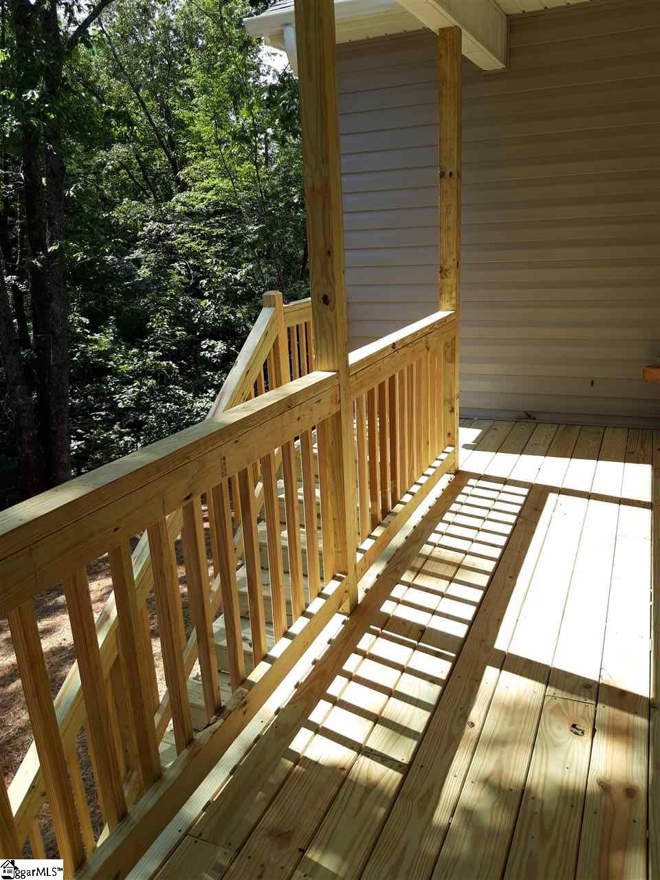 208 Ginko Ridge Pickens, SC 29671 - Photo 4 of 21