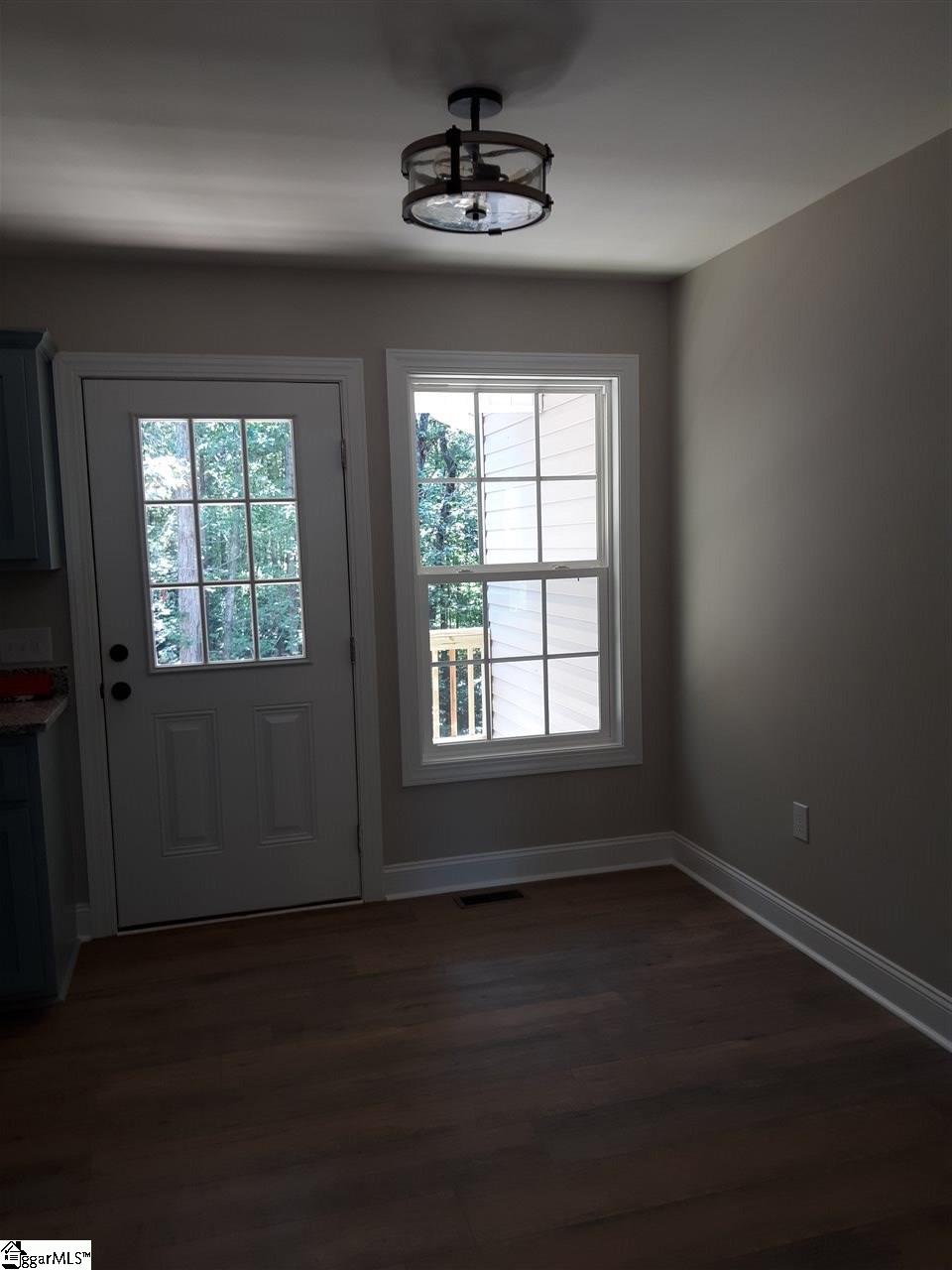 208 Ginko Ridge Pickens, SC 29671 - Photo 10 of 21
