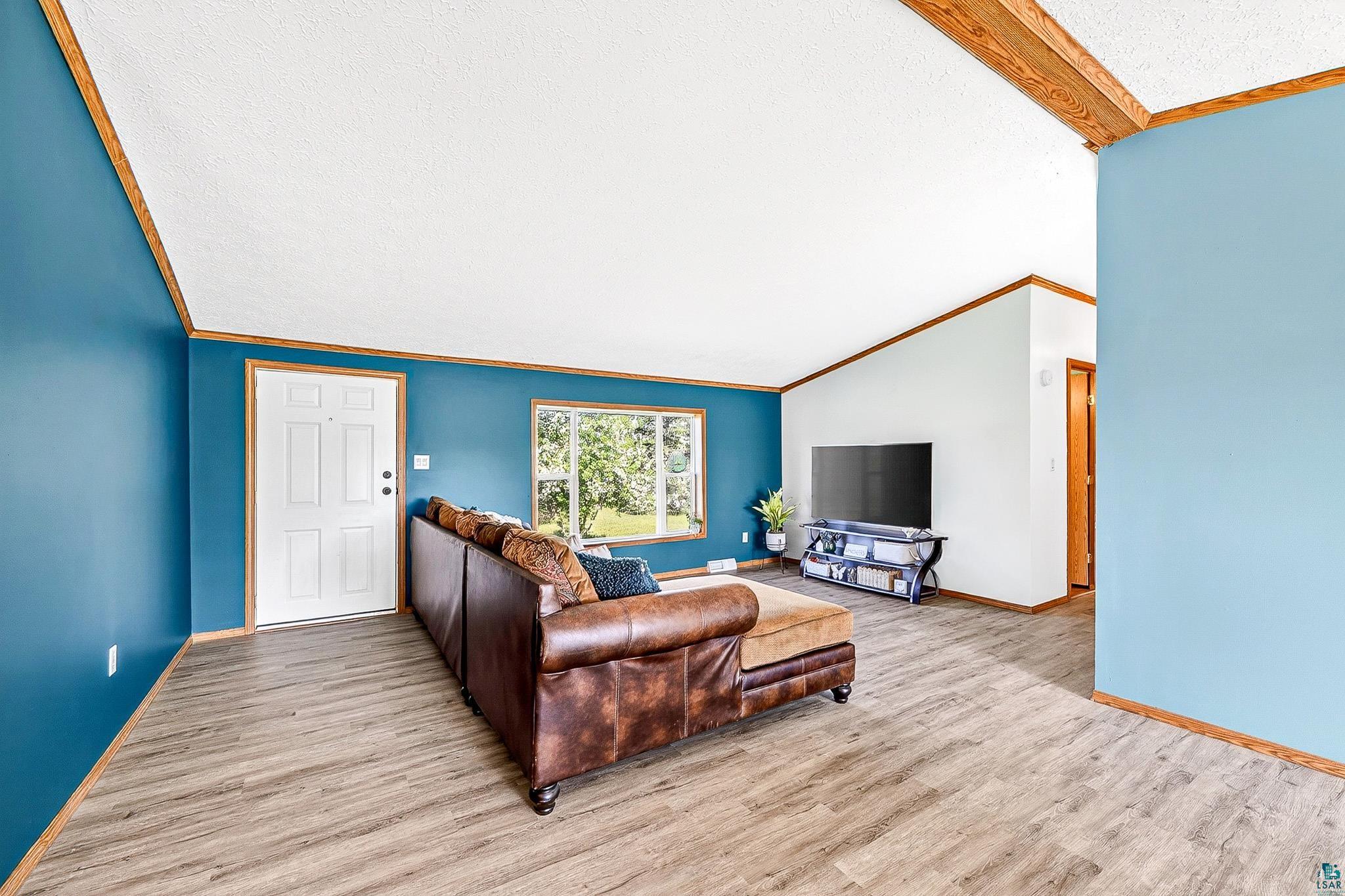 5404 Midbon Road Superior, WI 54880 - Photo 12 of 30