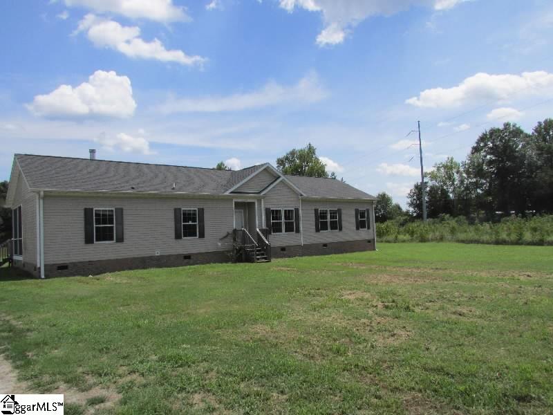 269 Currys Lake Road Gray Court, SC 29645 - Photo 2 of 18