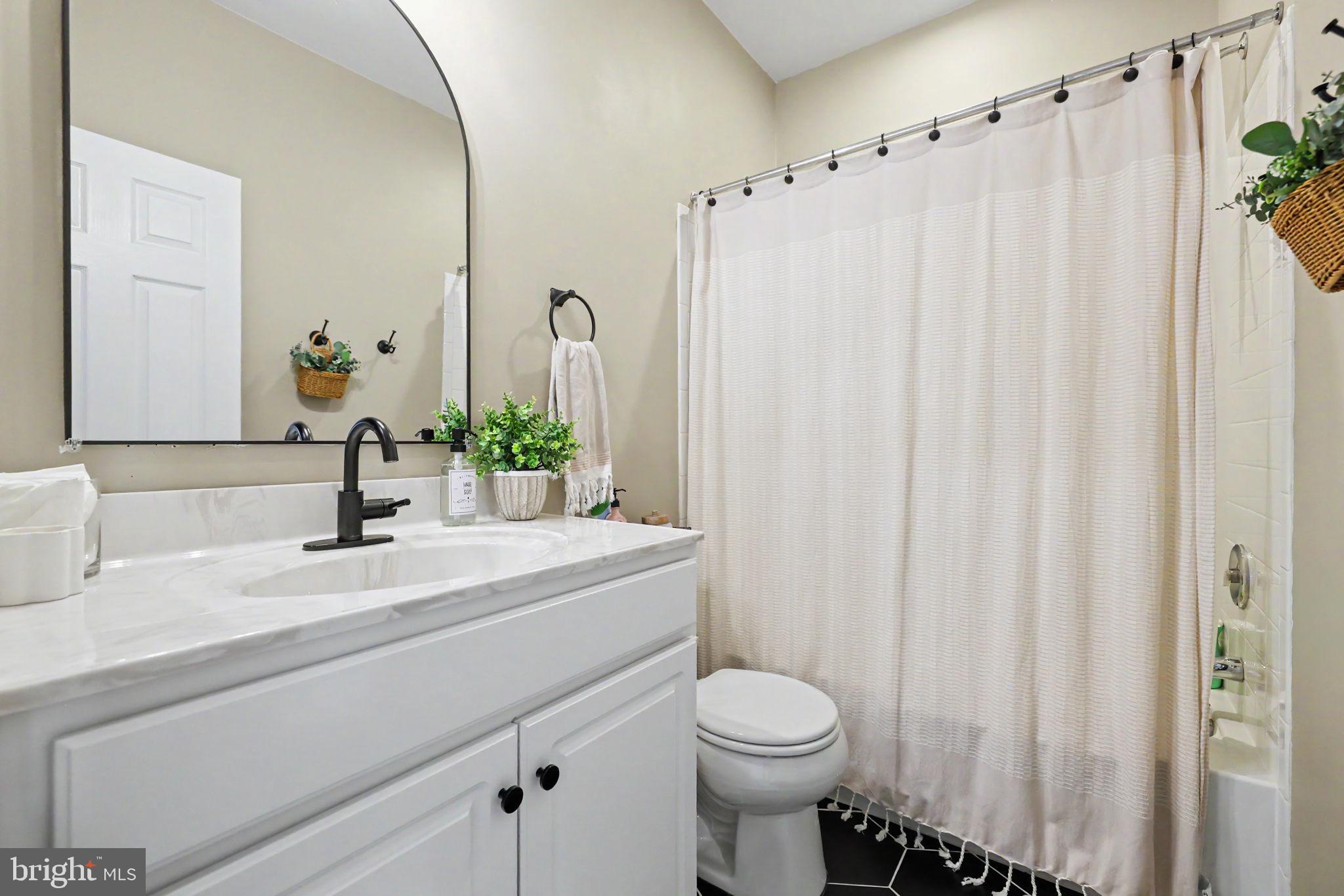 6221 Posey Street Frederick, MD 21703 - Photo 64 of 88 2nd Full Bathroom