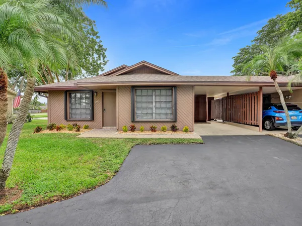 $3,200 | 3747 East Valley Green Drive, Unit 76, Davie, FL 33328
