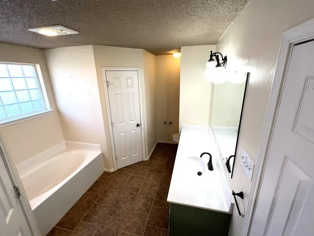 $1,500 | 1707 76th Street, Lubbock, TX 79423