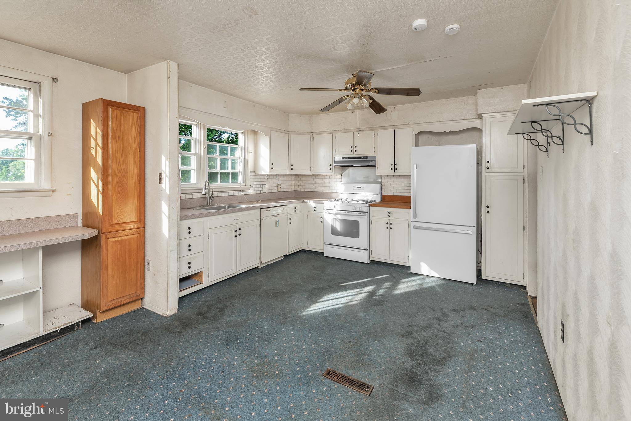 16 Constitution Road Clementon, NJ 08021 - Photo 18 of 61