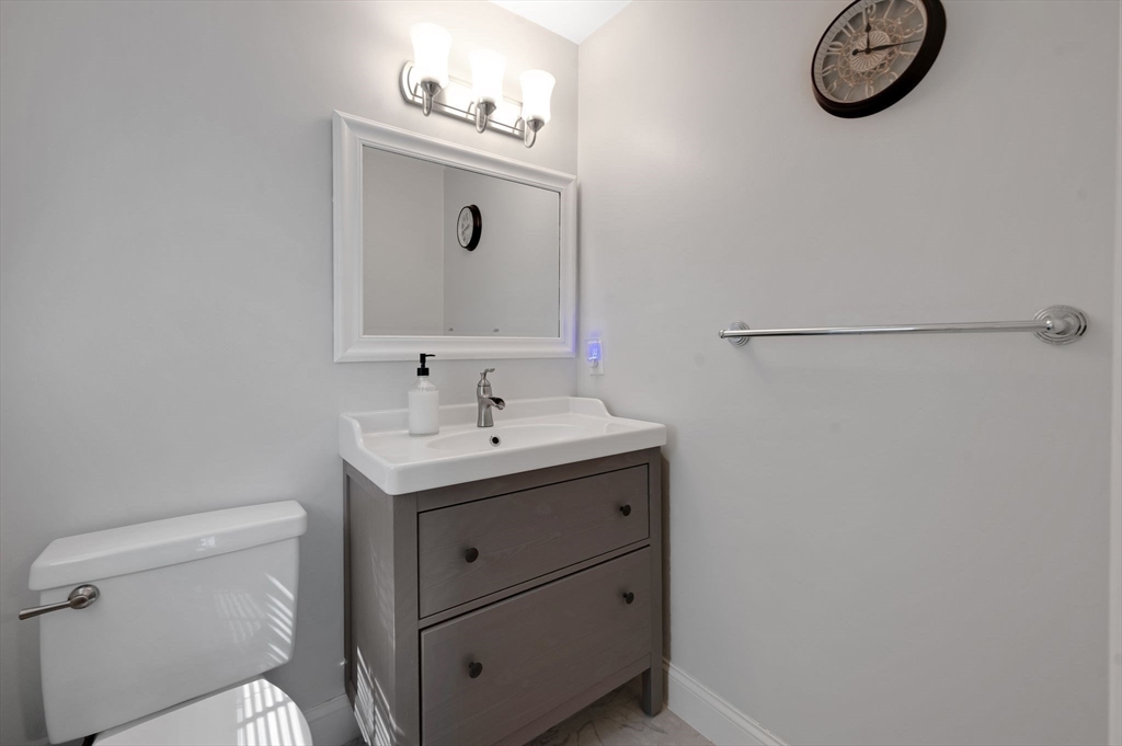 4 Ridge Road Hudson, MA 01749 - Photo 16 of 30 Gallery Image 16