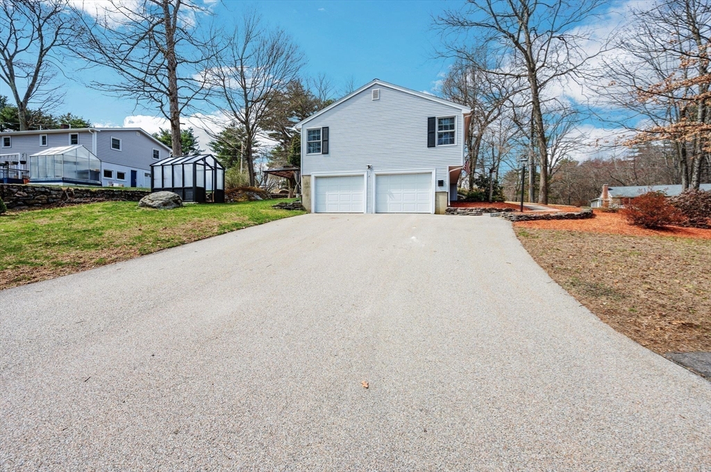 4 Ridge Road Hudson, MA 01749 - Photo 27 of 30 Gallery Image 27