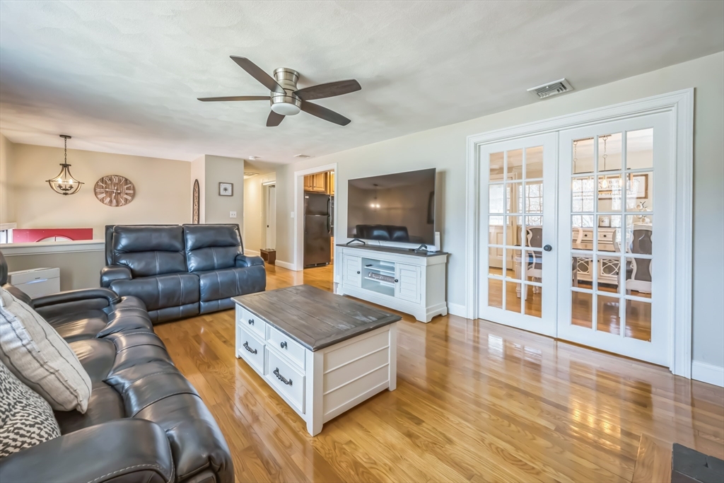 4 Ridge Road Hudson, MA 01749 - Photo 9 of 30 Gallery Image 9