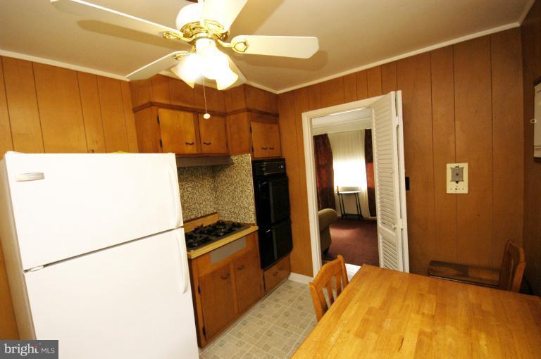 100 Dolfield Road Owings Mills, MD 21117 - Photo 4 of 8 Kitchen