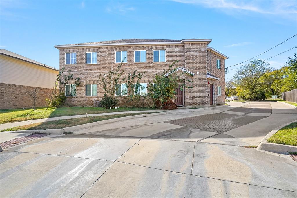 609 Meadow View Court, Unit 102 Denton, TX 76207 - Photo 1 of 13