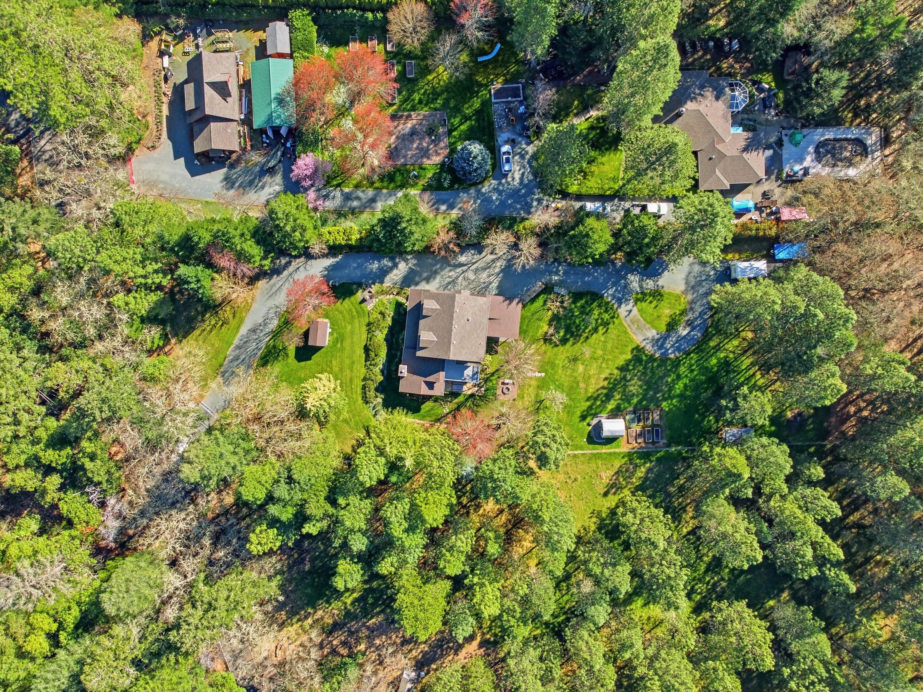 916 Ferry Road Grants Pass, OR 97526 - Photo 34 of 64 Aerial house 3