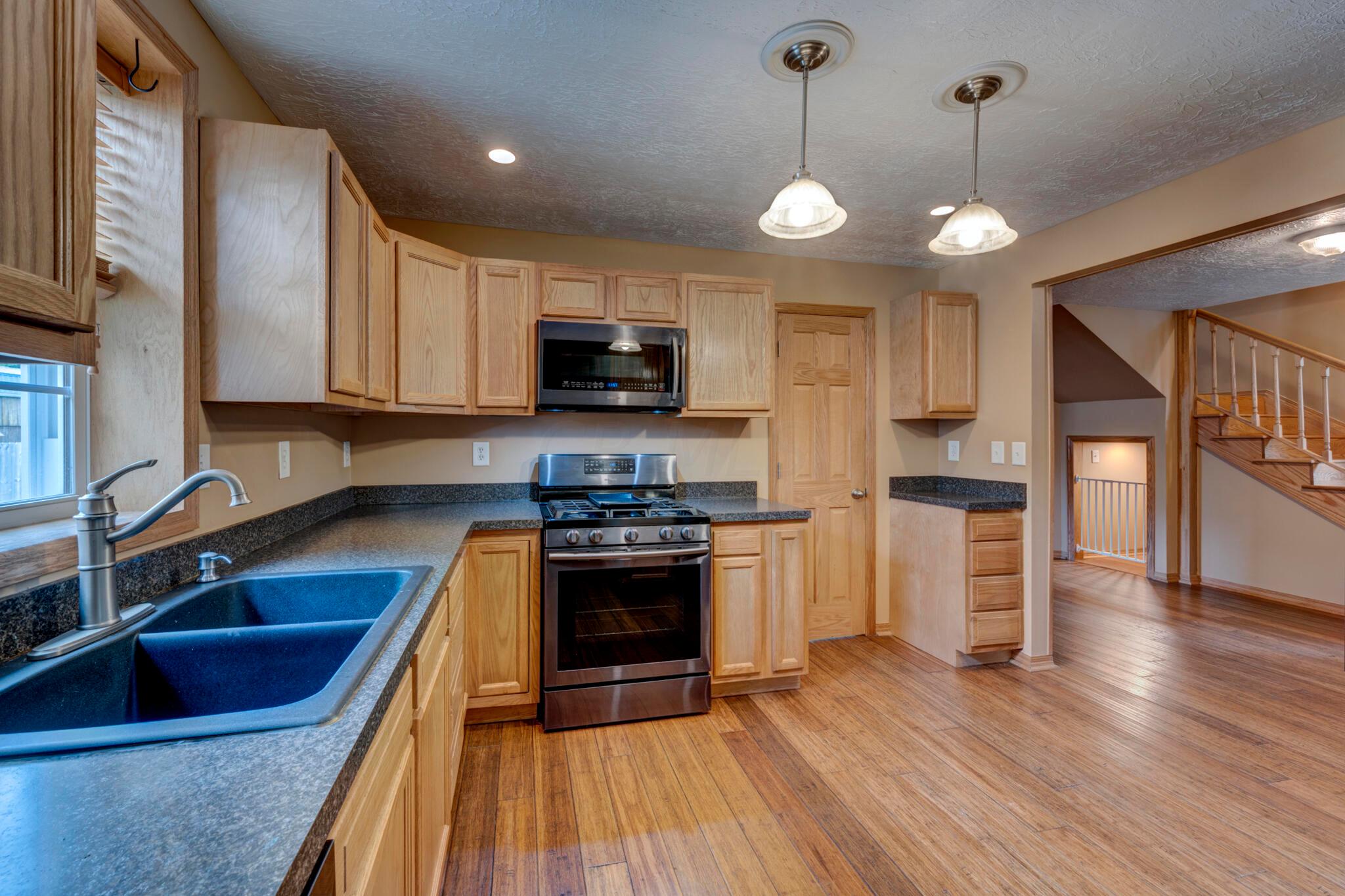 1240 Williams Road Columbus, OH 43207 - Photo 7 of 41 1240 Williams Rd_5