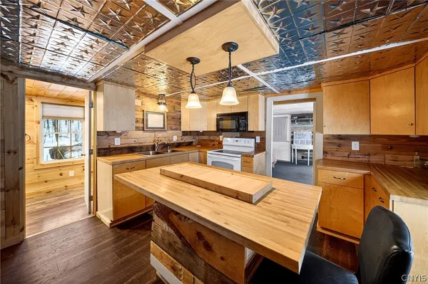 $199,900 | 11812 River Road, Florence, NY 13316