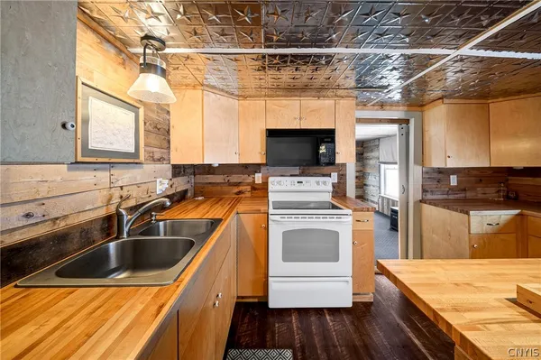 $199,900 | 11812 River Road, Florence, NY 13316