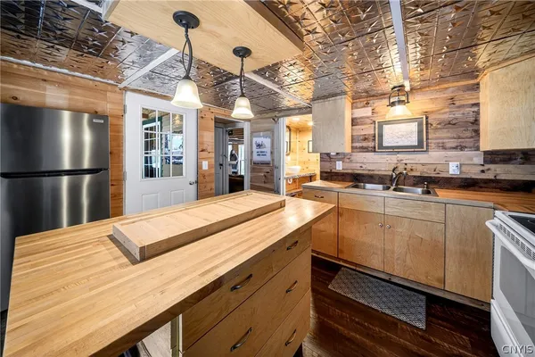 $199,900 | 11812 River Road, Florence, NY 13316