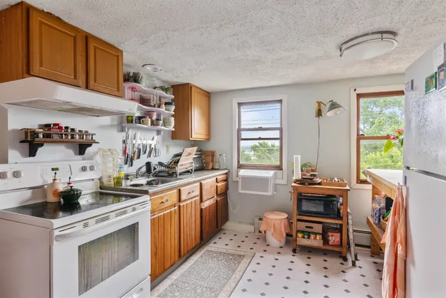 $914,000 | 227-229 Intervale Avenue, Burlington, VT 05401