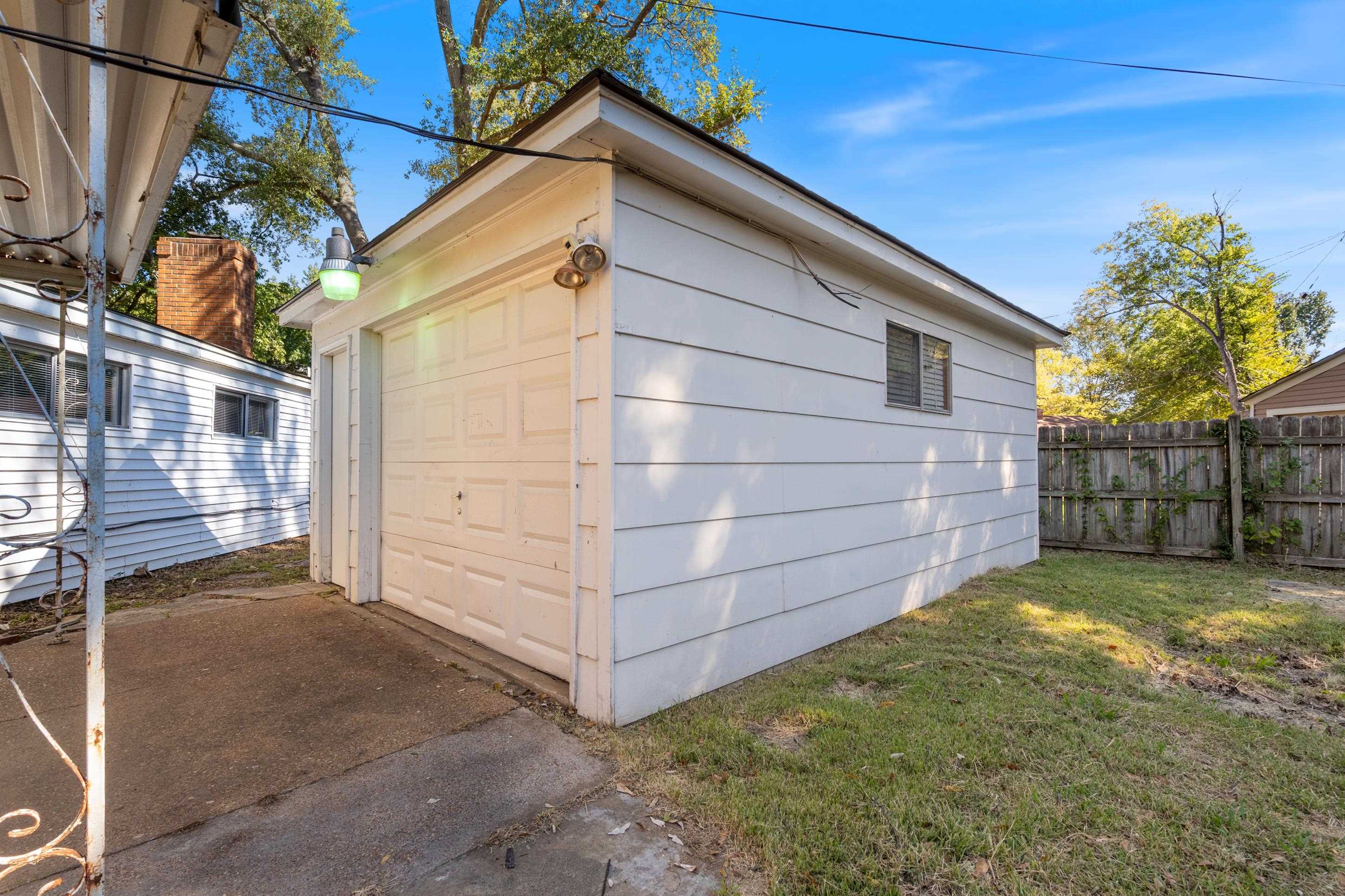 4797 Helene Road Memphis, TN 38117 - Photo 20 of 21 a view of a backyard