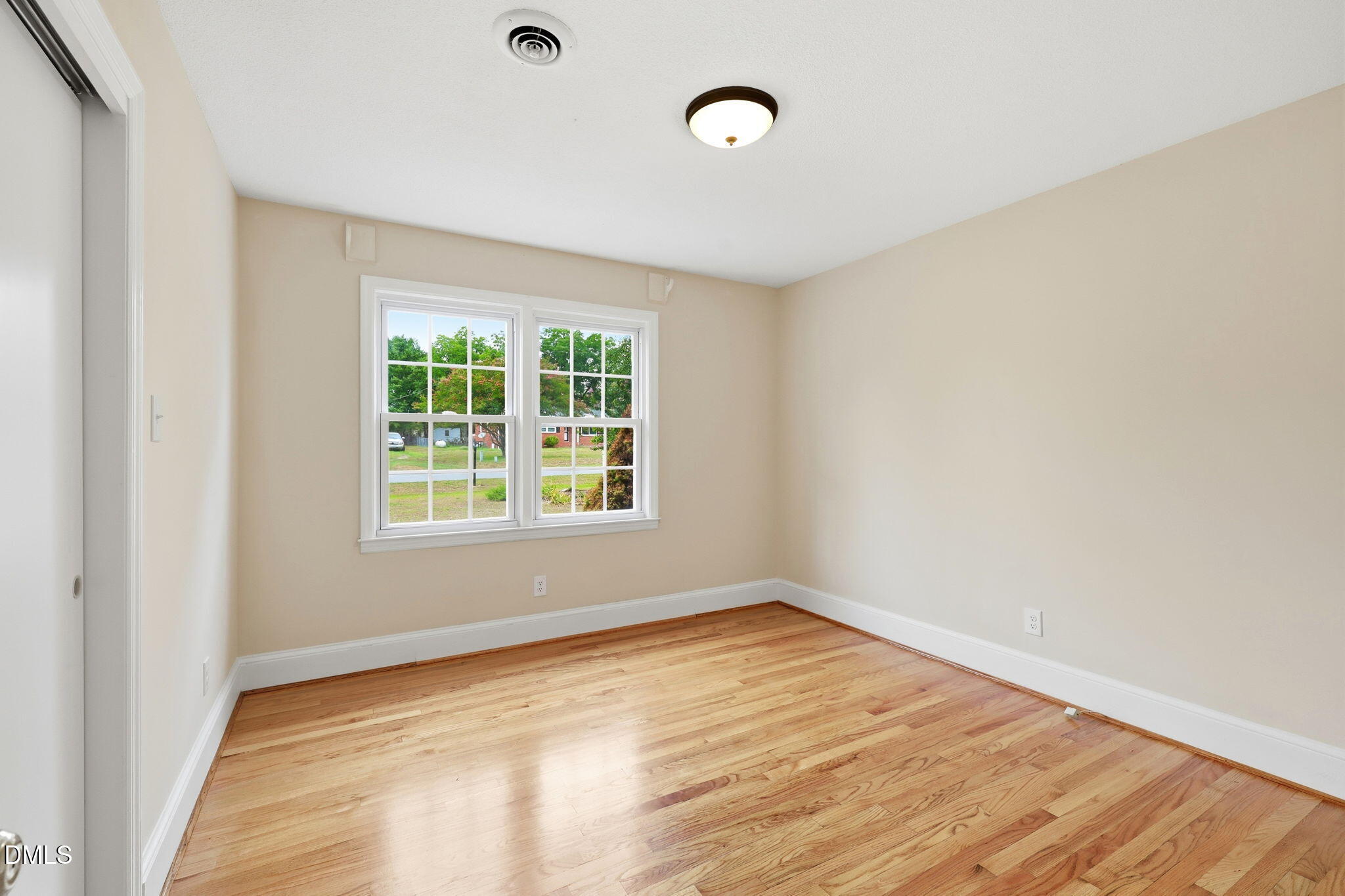 3801 West Allen Street West Raleigh, NC 27603 - Photo 15 of 34 25-web-or-mls-IMG_3358_edit