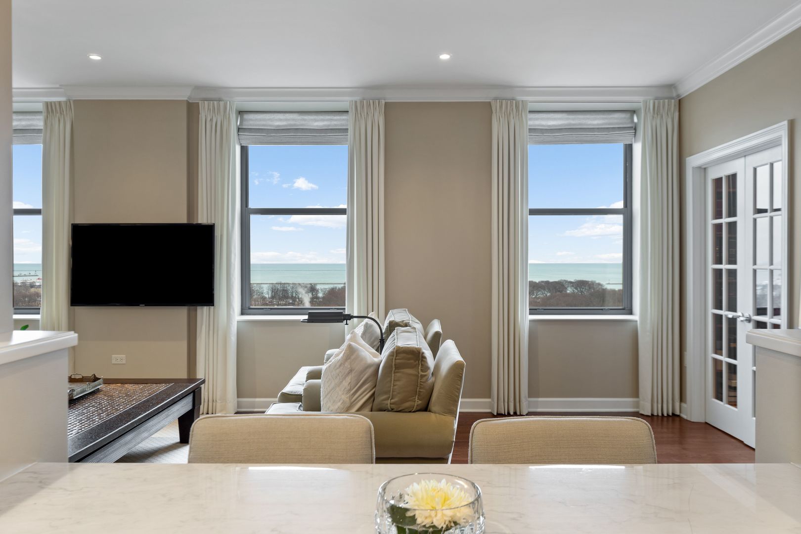 310 South Michigan Avenue, Unit 1100 Chicago, IL 60604 - Photo 11 of 44