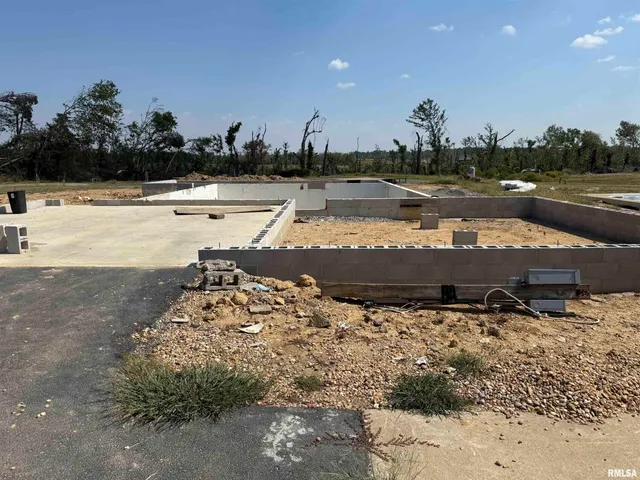 $85,000 | 12901 Leslie Court, Marion, IL 62959