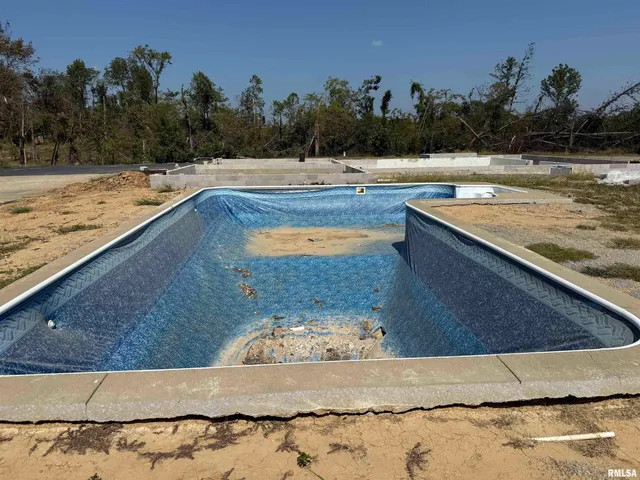 $85,000 | 12901 Leslie Court, Marion, IL 62959