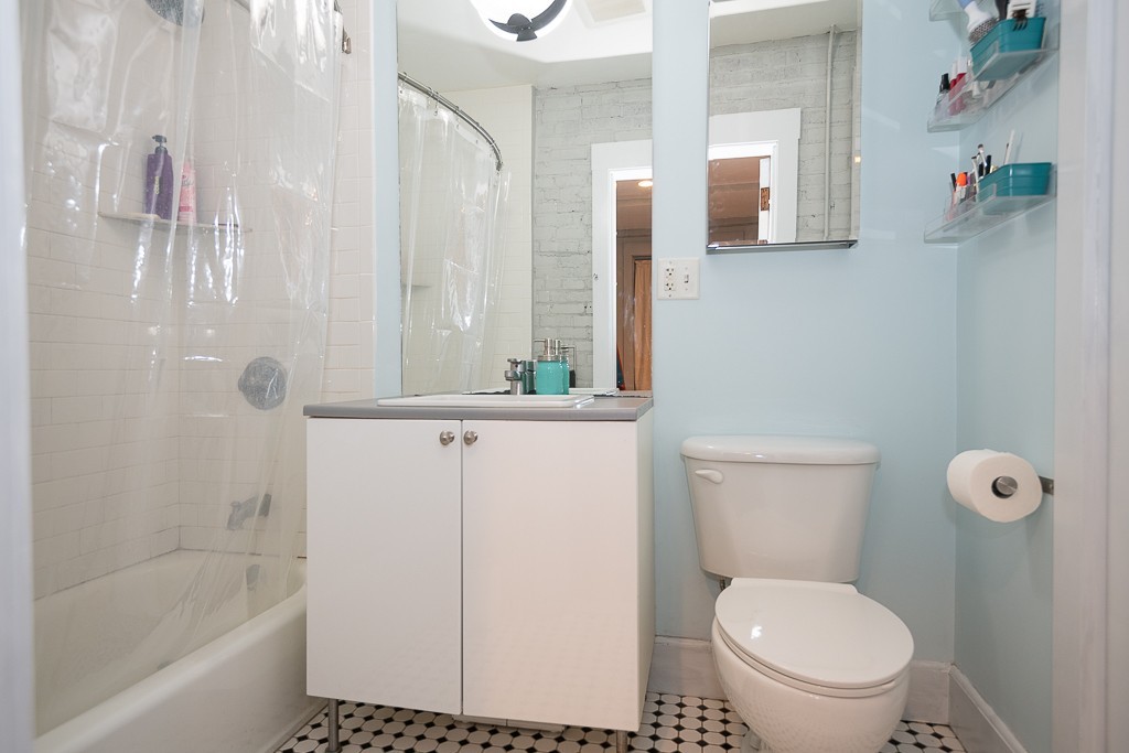 28 Adams Street, Unit 103 Worcester, MA 01604 - Photo 5 of 23 Gallery Image 5