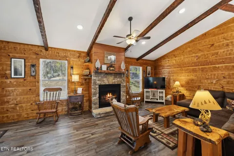 $799,000 | 330 Rainbow Circle, Townsend, TN 37882