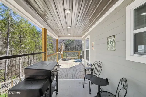 $799,000 | 330 Rainbow Circle, Townsend, TN 37882