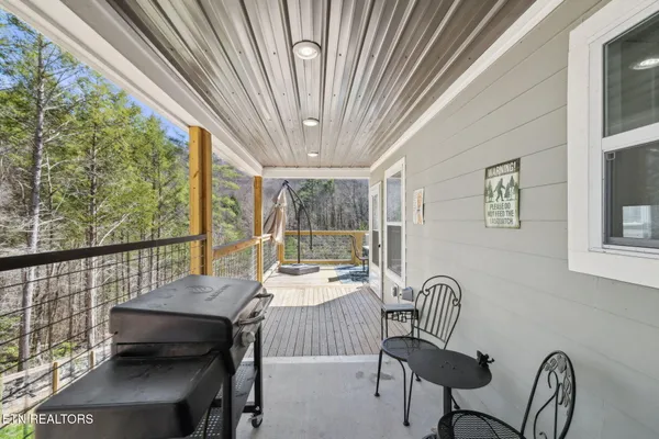 $799,000 | 330 Rainbow Circle, Townsend, TN 37882