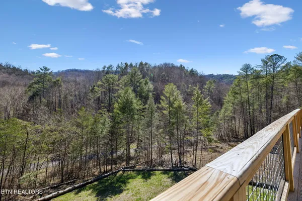 $799,000 | 330 Rainbow Circle, Townsend, TN 37882