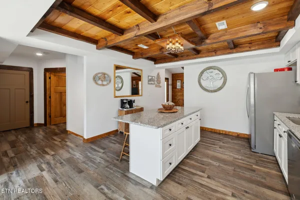 $799,000 | 330 Rainbow Circle, Townsend, TN 37882