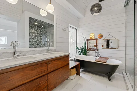 $1,400,000 | 2522 North Springfield Avenue, Chicago, IL 60647