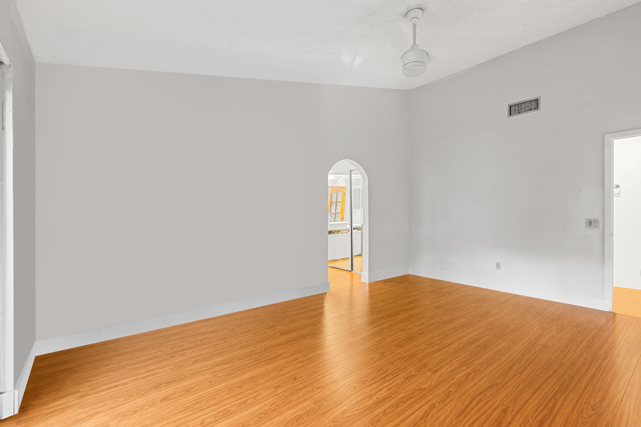 5441 Southwest 155th Place Miami, FL 33185 - Photo 30 of 76 36-web-or-mls-36