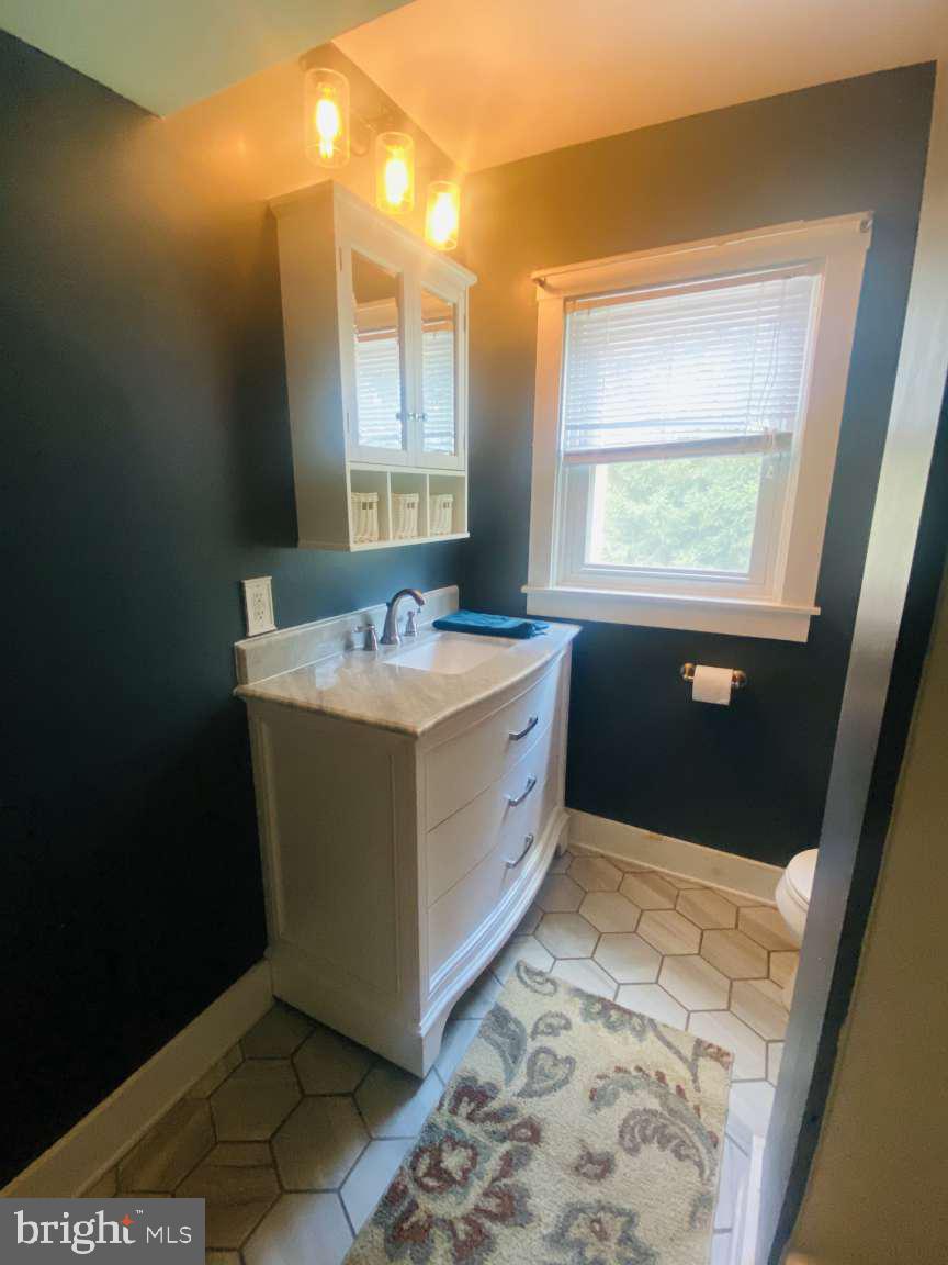 2058 West Trindle Road Carlisle, PA 17013 - Photo 13 of 21 Gallery Image 13