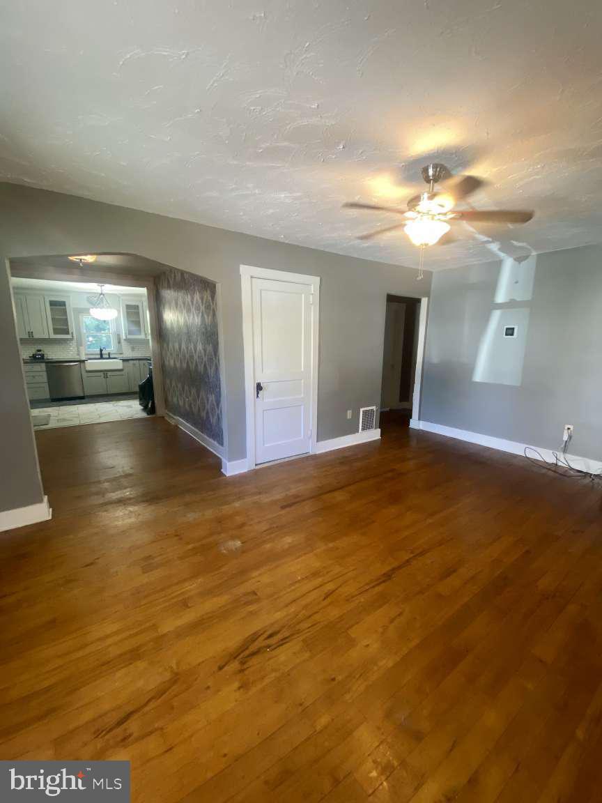 2058 West Trindle Road Carlisle, PA 17013 - Photo 7 of 21 Gallery Image 7