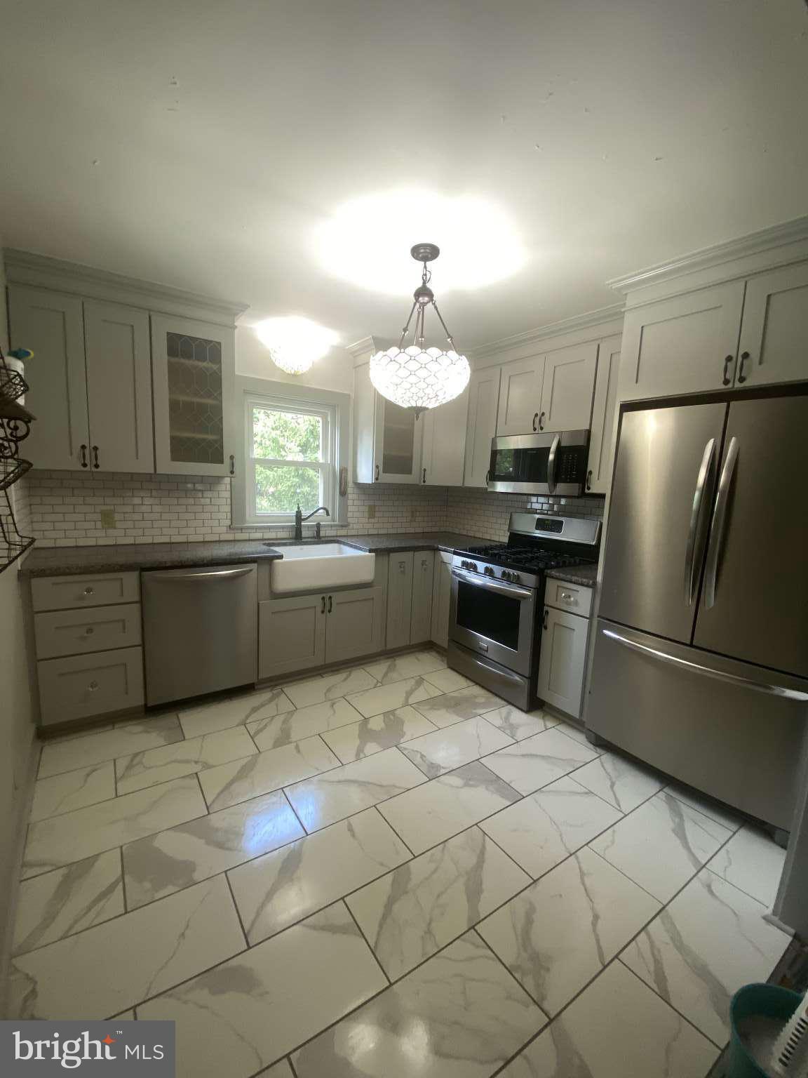 2058 West Trindle Road Carlisle, PA 17013 - Photo 9 of 21 Gallery Image 9