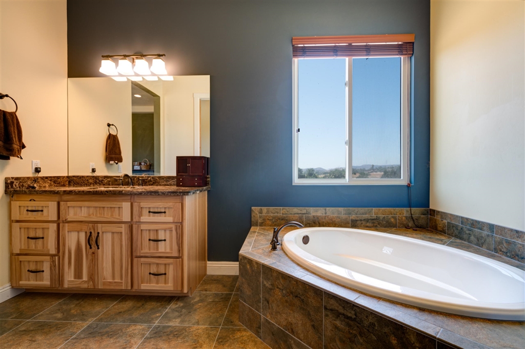 1134 Heritage Ranch Road Ramona, CA 92065 - Photo 20 of 25