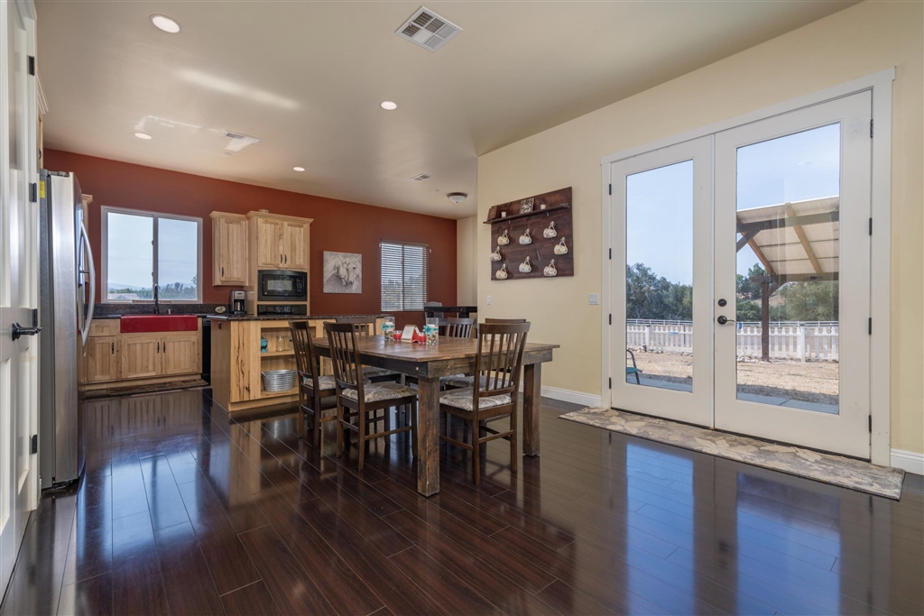 1134 Heritage Ranch Road Ramona, CA 92065 - Photo 9 of 25