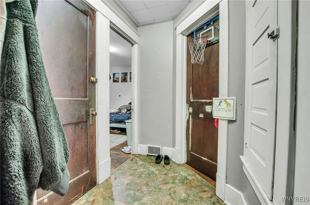 191 Rounds Avenue Buffalo, NY 14215 - Photo 4 of 21