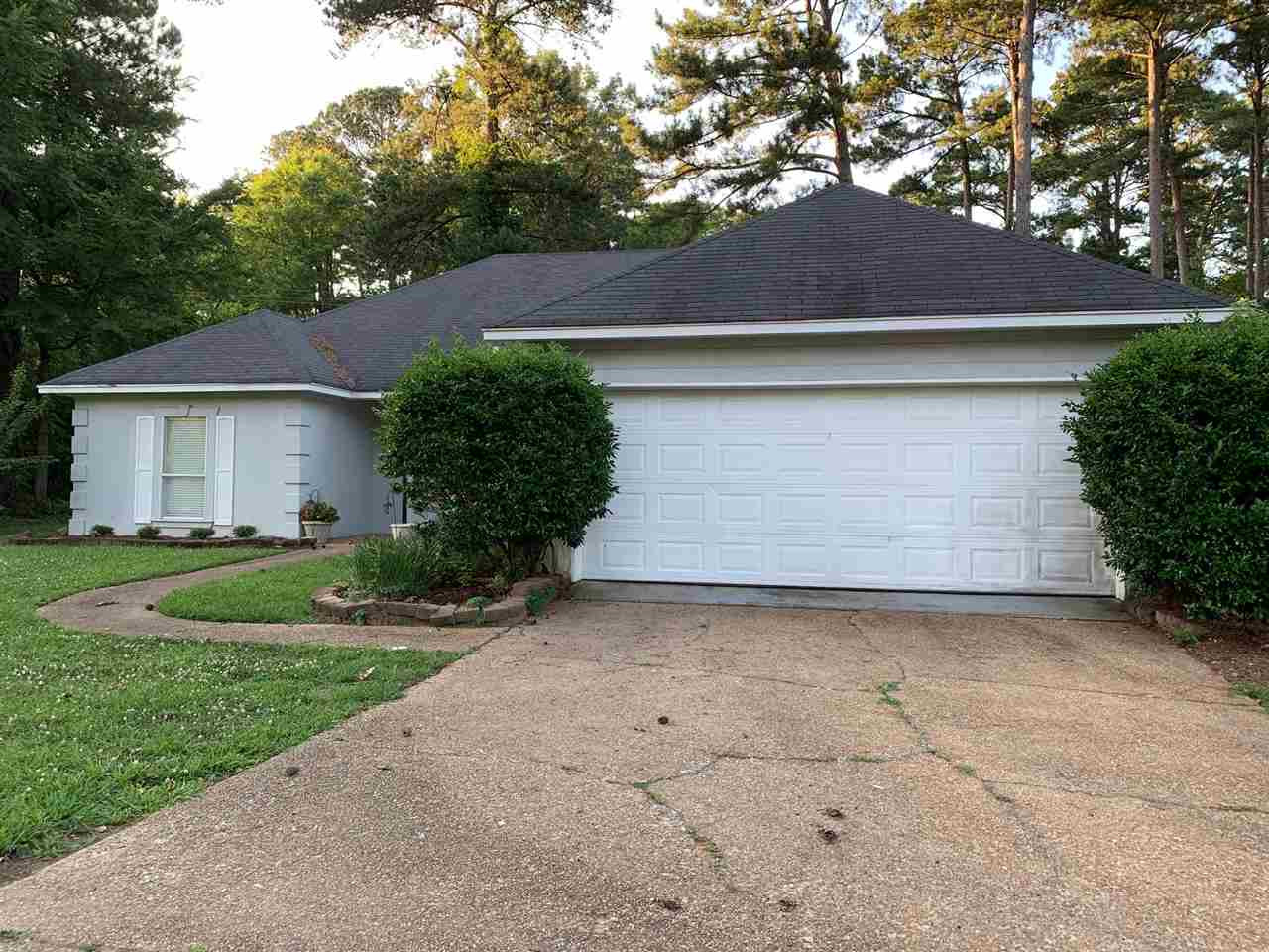 469 Shadowood Drive Ridgeland, MS 39157 - Photo 2 of 13 Photo 2