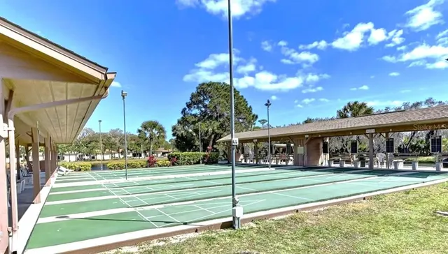 $194,900 | 605 Apple Lane, Englewood, FL 34223