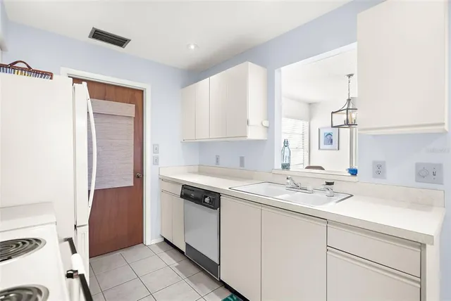 $194,900 | 605 Apple Lane, Englewood, FL 34223