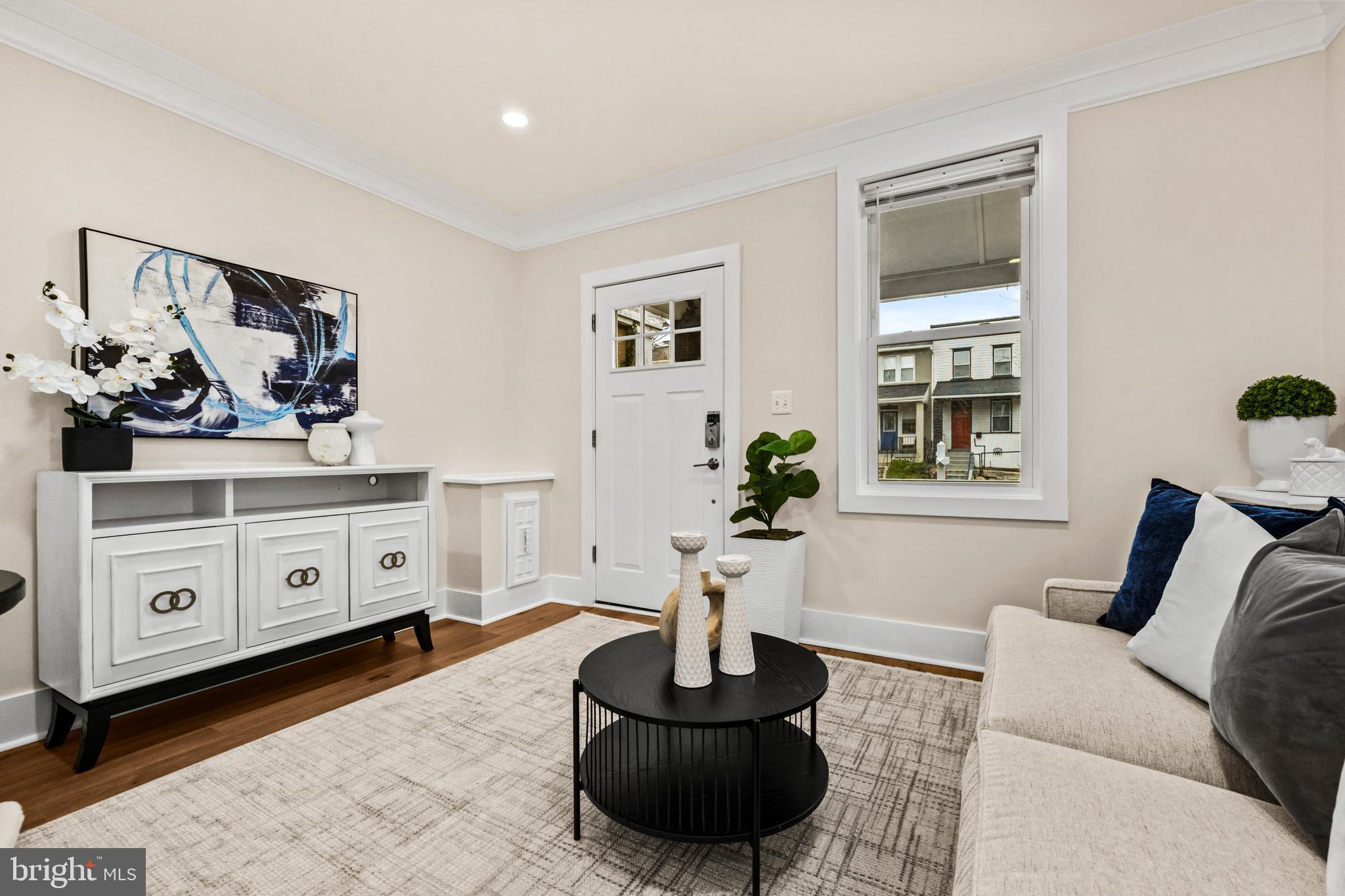 1742 L Street Northeast Washington, DC 20002 - Photo 6 of 30