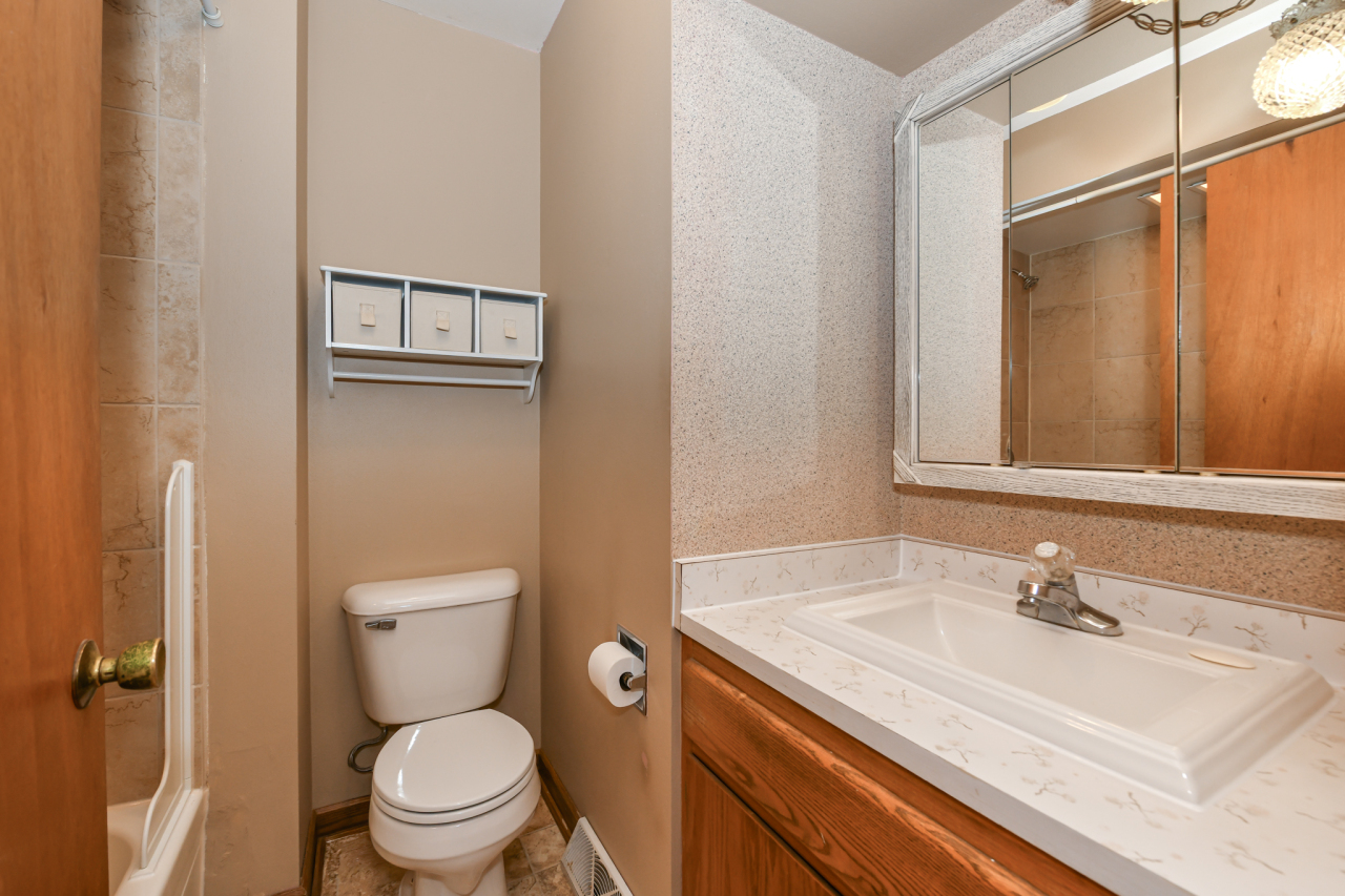 4842 North 104th Street Milwaukee, WI 53225 - Photo 11 of 29 MAIN BATHROOM