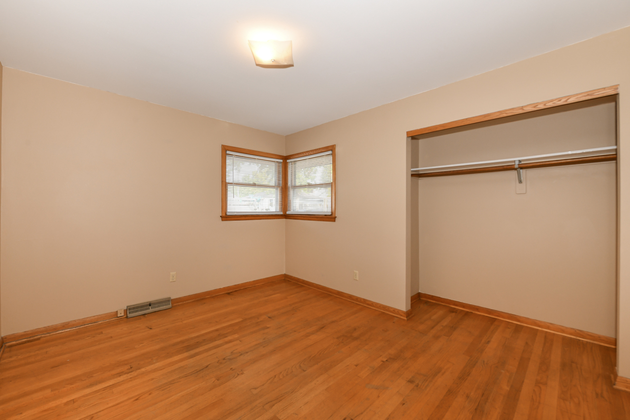 4842 North 104th Street Milwaukee, WI 53225 - Photo 15 of 29 BEDROOM